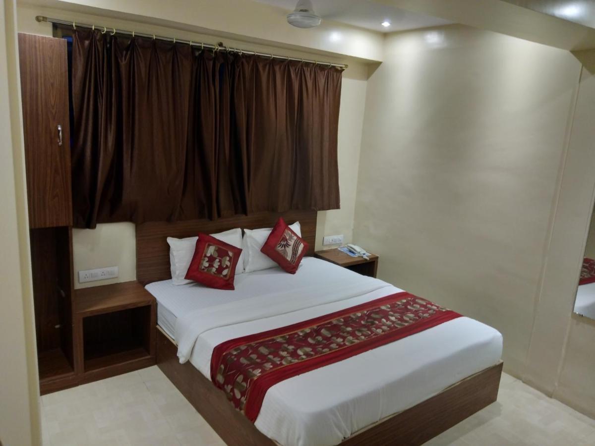 Rk Hotel-Near Grant Road Railway Station Mumbai Exterior foto