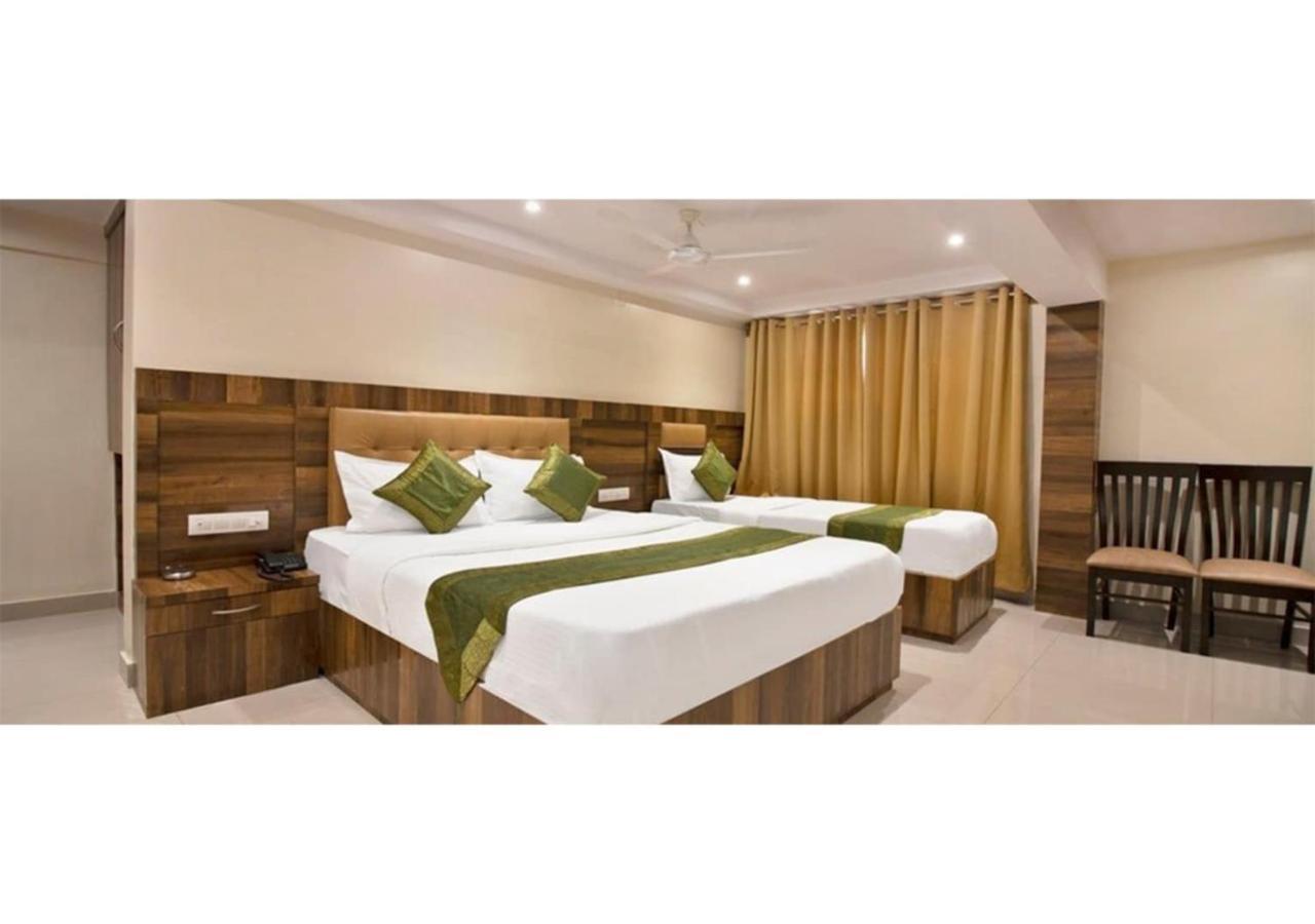 Rk Hotel-Near Grant Road Railway Station Mumbai Exterior foto
