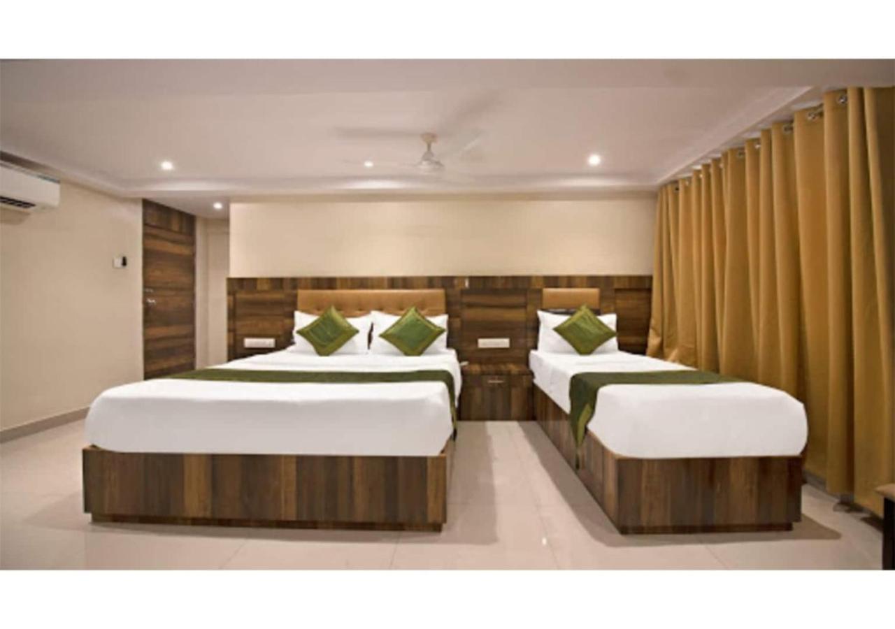 Rk Hotel-Near Grant Road Railway Station Mumbai Exterior foto